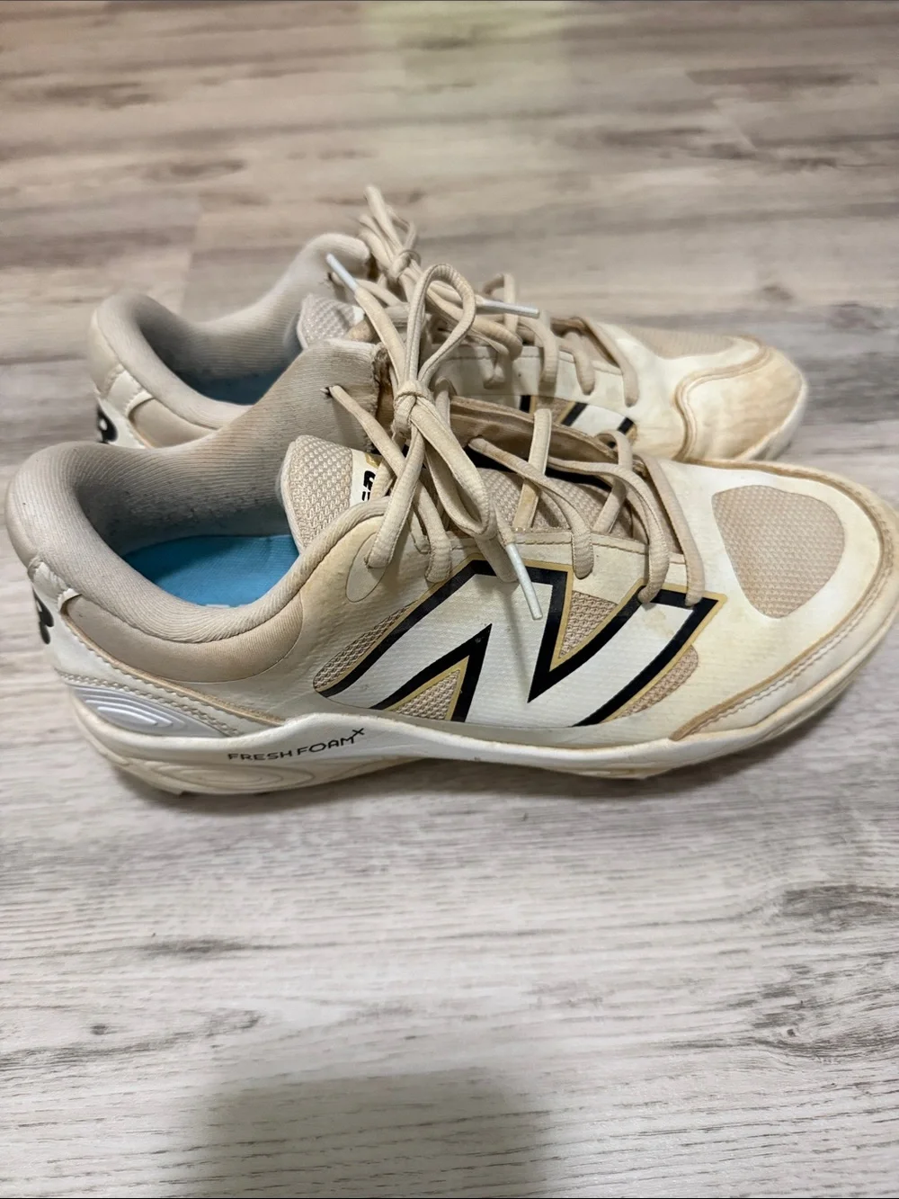 Men's Size 9 Baseball Cleats